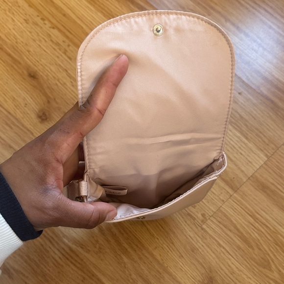 Chloe Beauty Wristlet ✨ - Picture 6 of 11